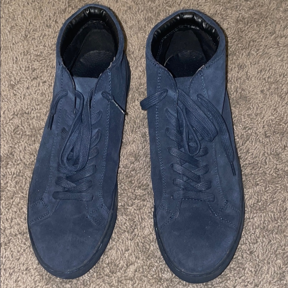 Kenneth Cole Navy Blue Slip-On Sneakers